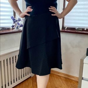 Black city chic skirt